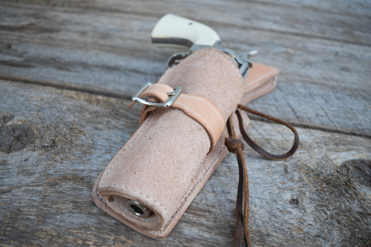 The Masstown Drifter Leather Cartridge Belt, Western Cartridge Belt, with Double Fast Draw holsters